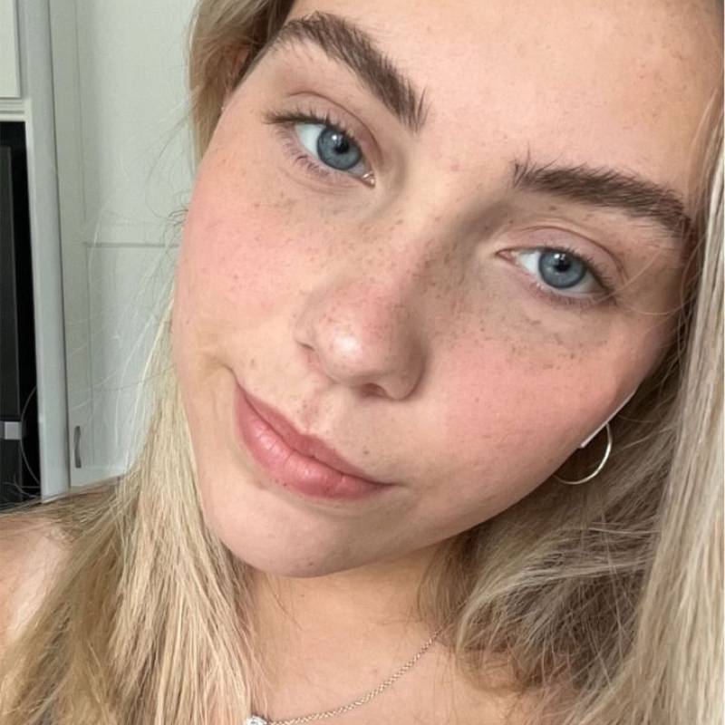 Jessy64727 dating