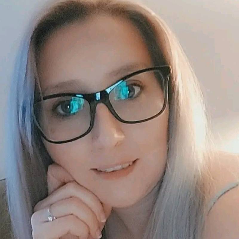 Violet77131 dating
