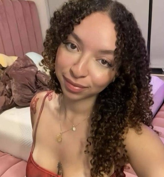 Ellyas36899 dating